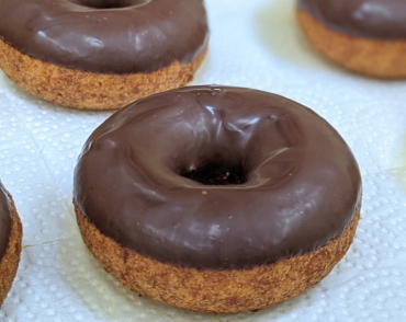 チョコドーナツ